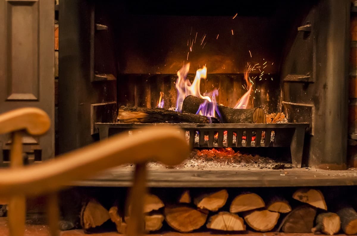 Cheminée à bois : Le Guide d’Achat